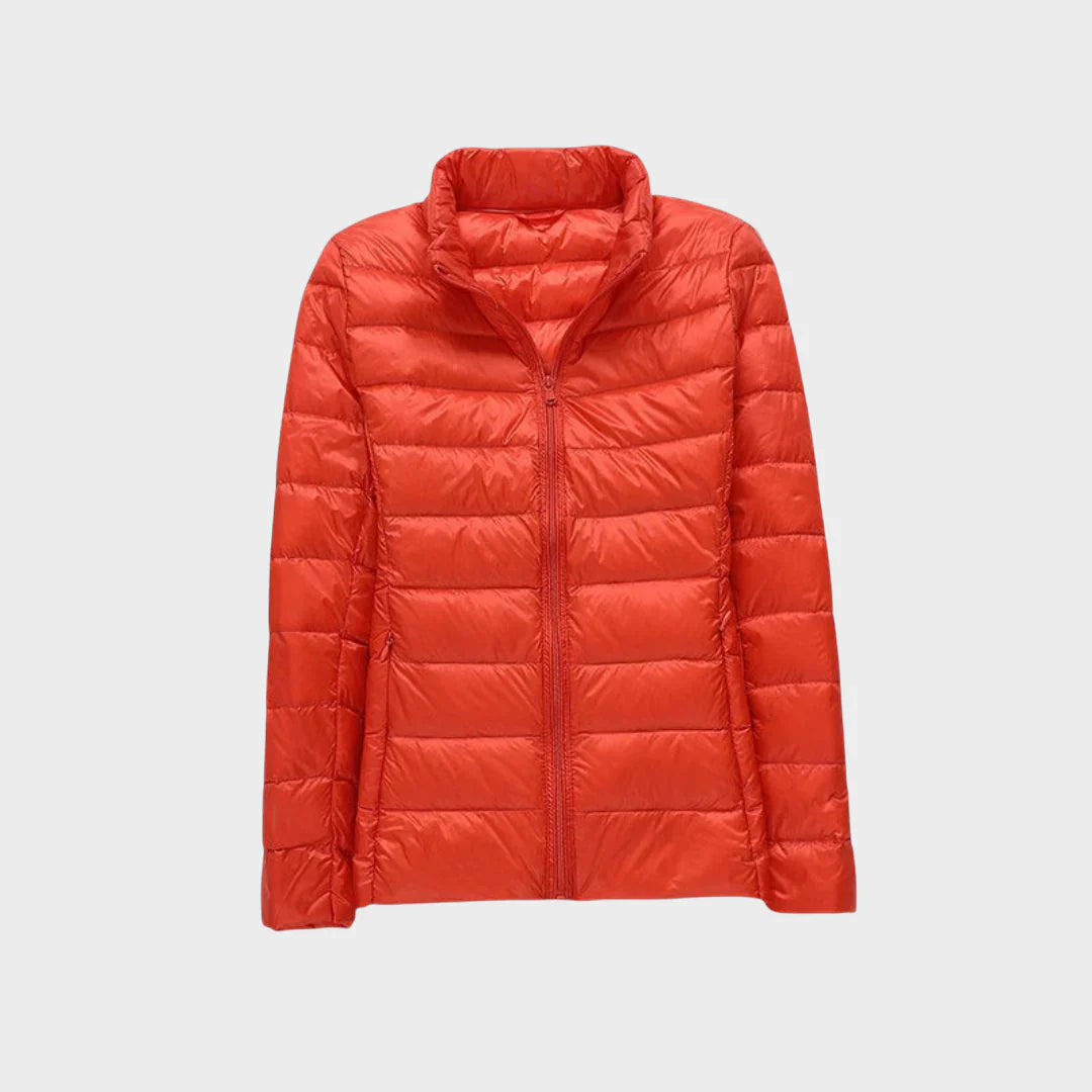 Ela - Nauja ultralengva striukė su baltais ančių plunksnomis