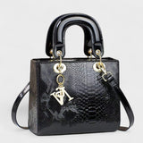 Izabela - gyvatės rašto maišas