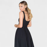 Maribel – midi suknelė su kvadratiniu iškirpimu