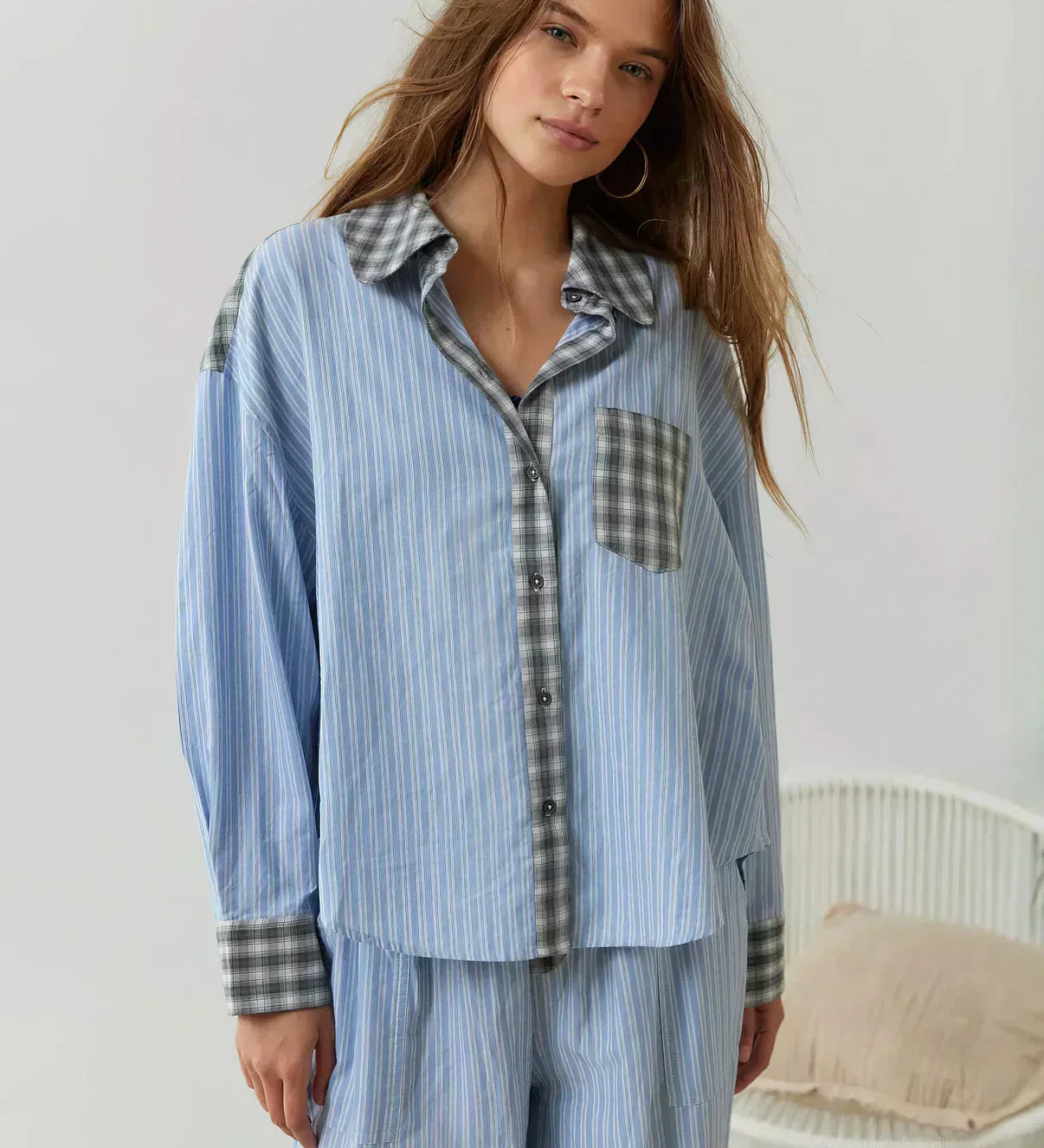 Rinkinys švytinčių pižamų