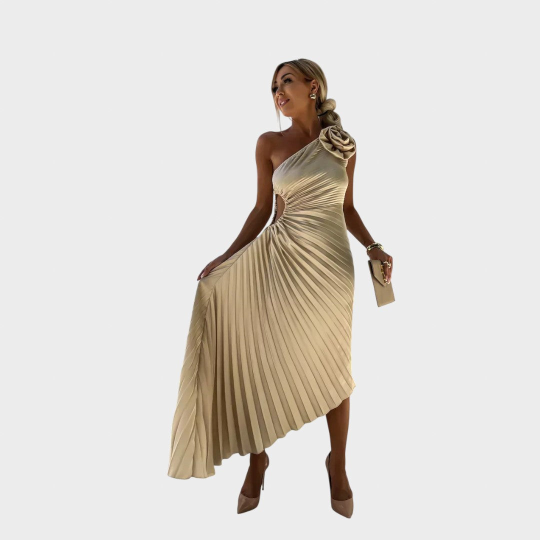 Nika - Elegantiška suknelė su pečių raukiniais, skirta stilingoms damoms
