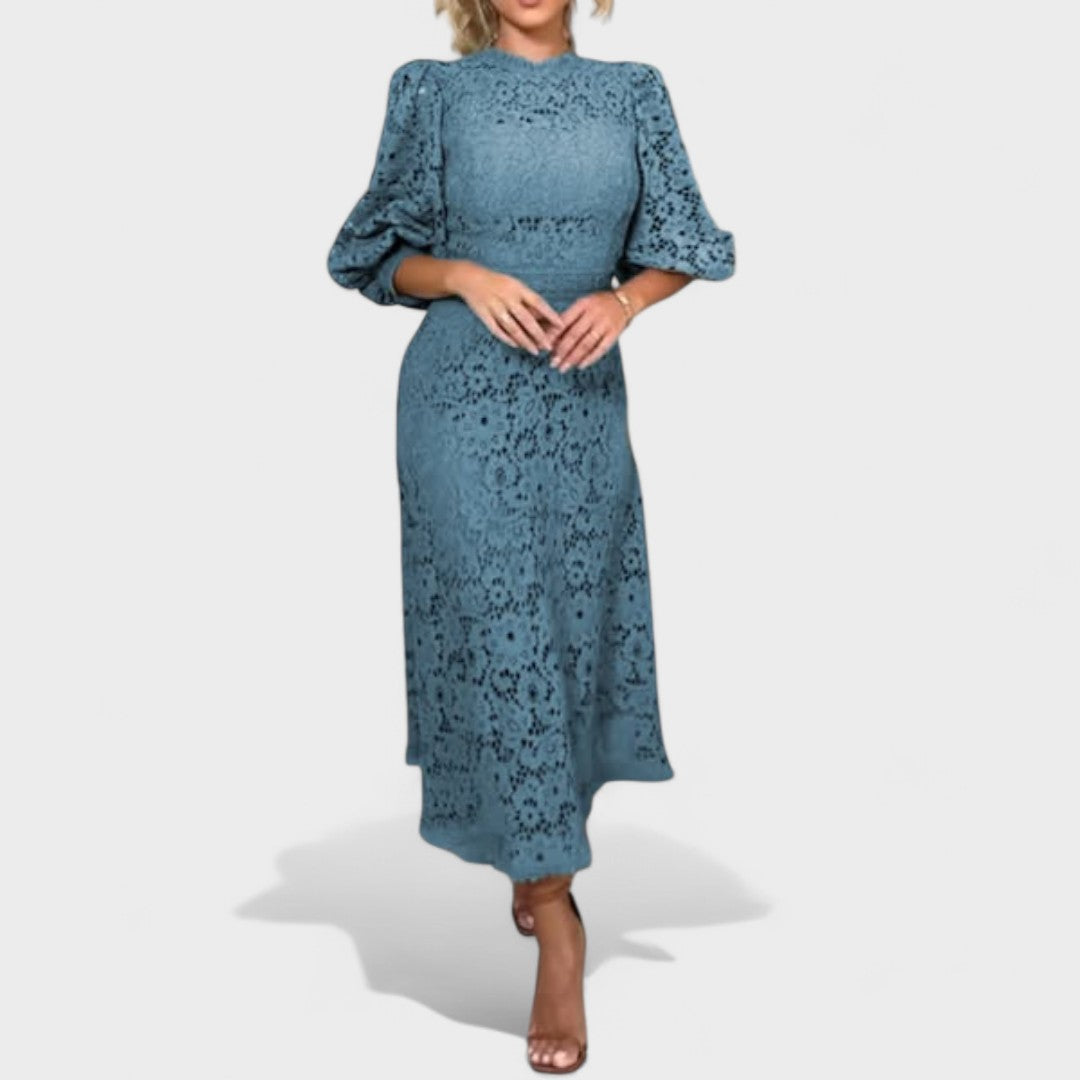 Maja - Čipkėta suknelė su apšvietimu