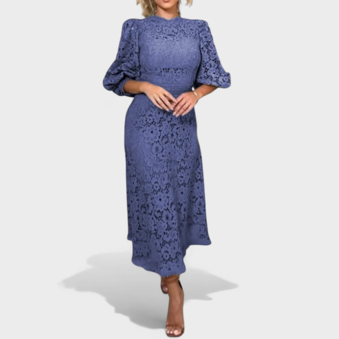 Maja - Čipkėta suknelė su apšvietimu